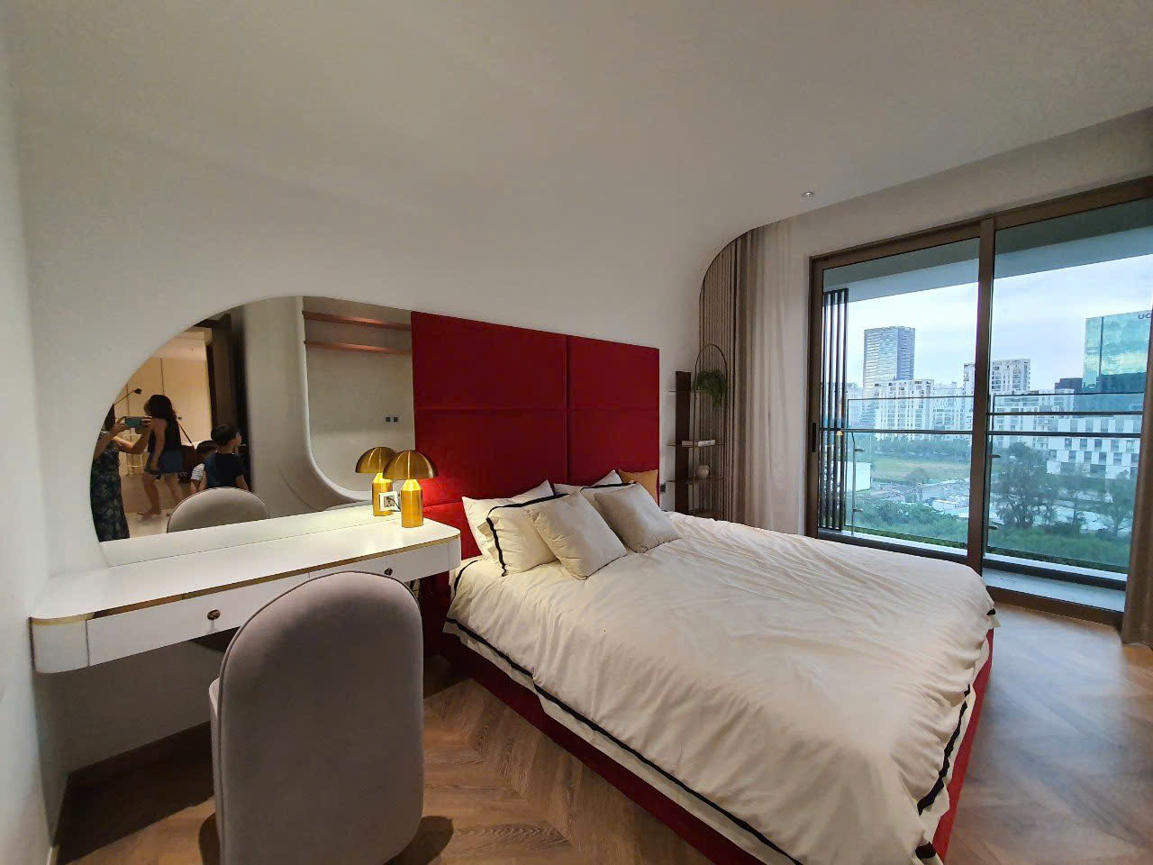 Midtown – The Peak