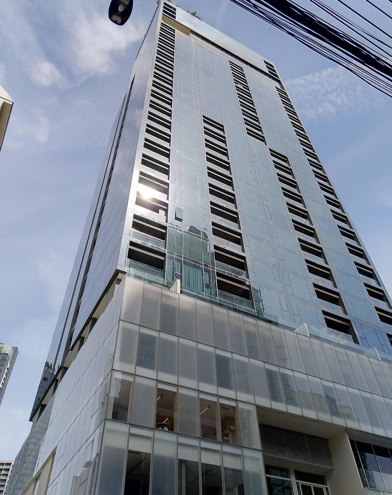 THE STRAND THONGLOR 图片 1