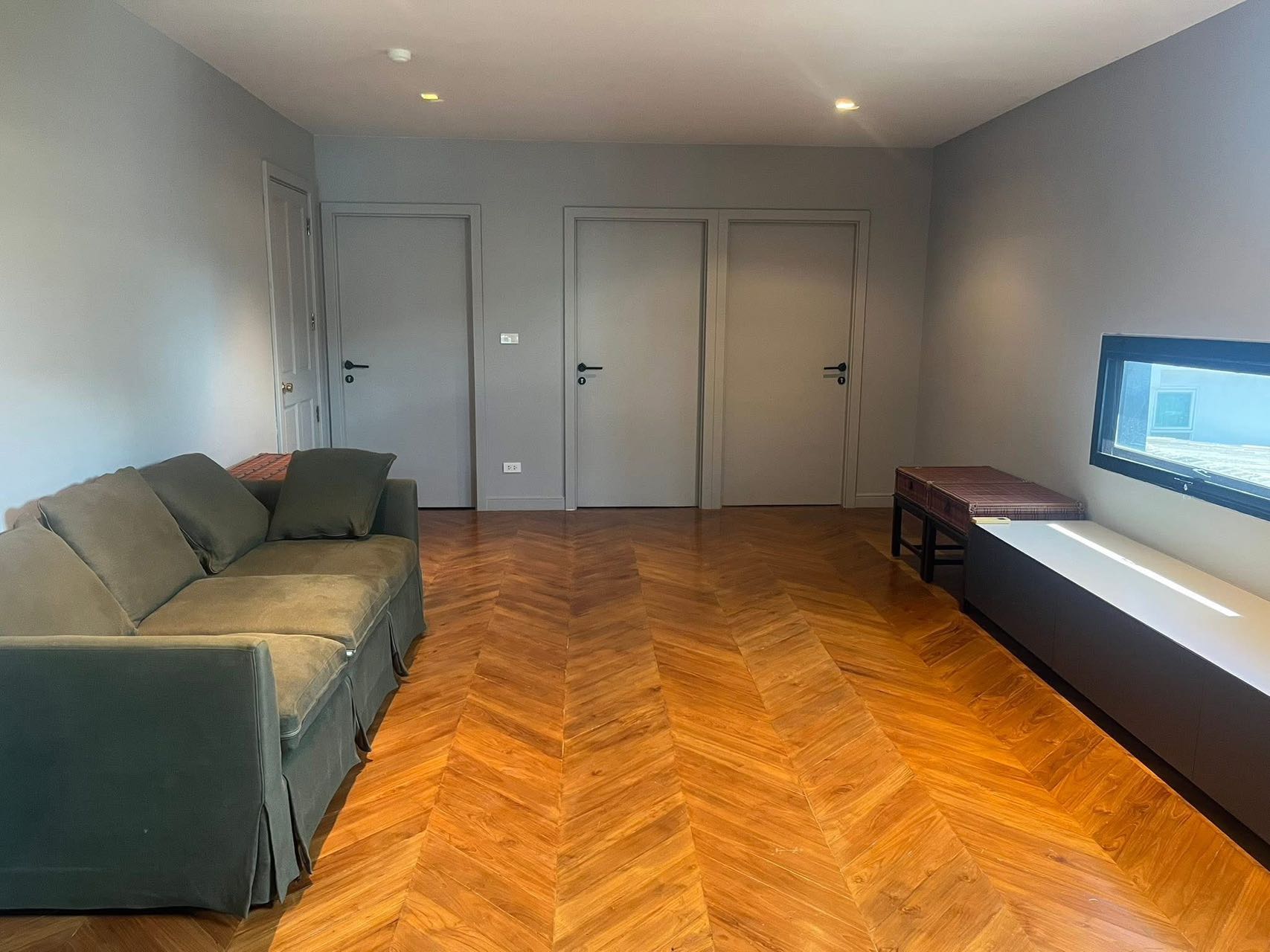 通罗5层办公楼出租 图片 5