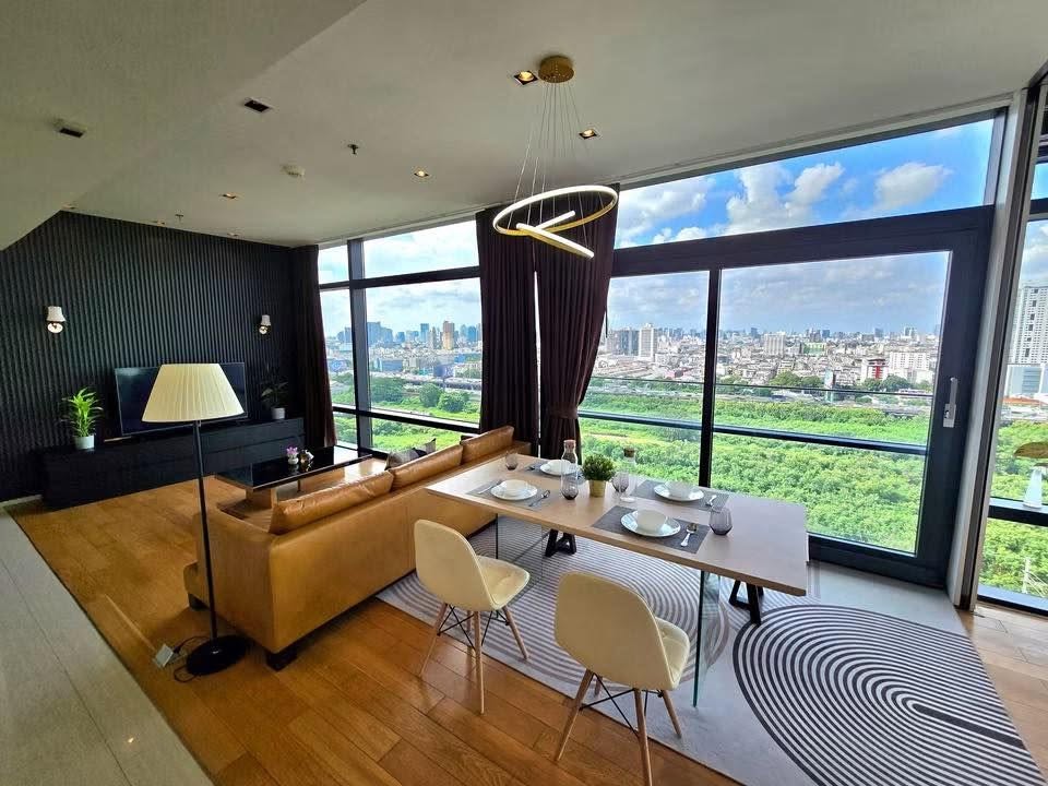 Circle Living Prototype Condominium 图片 1