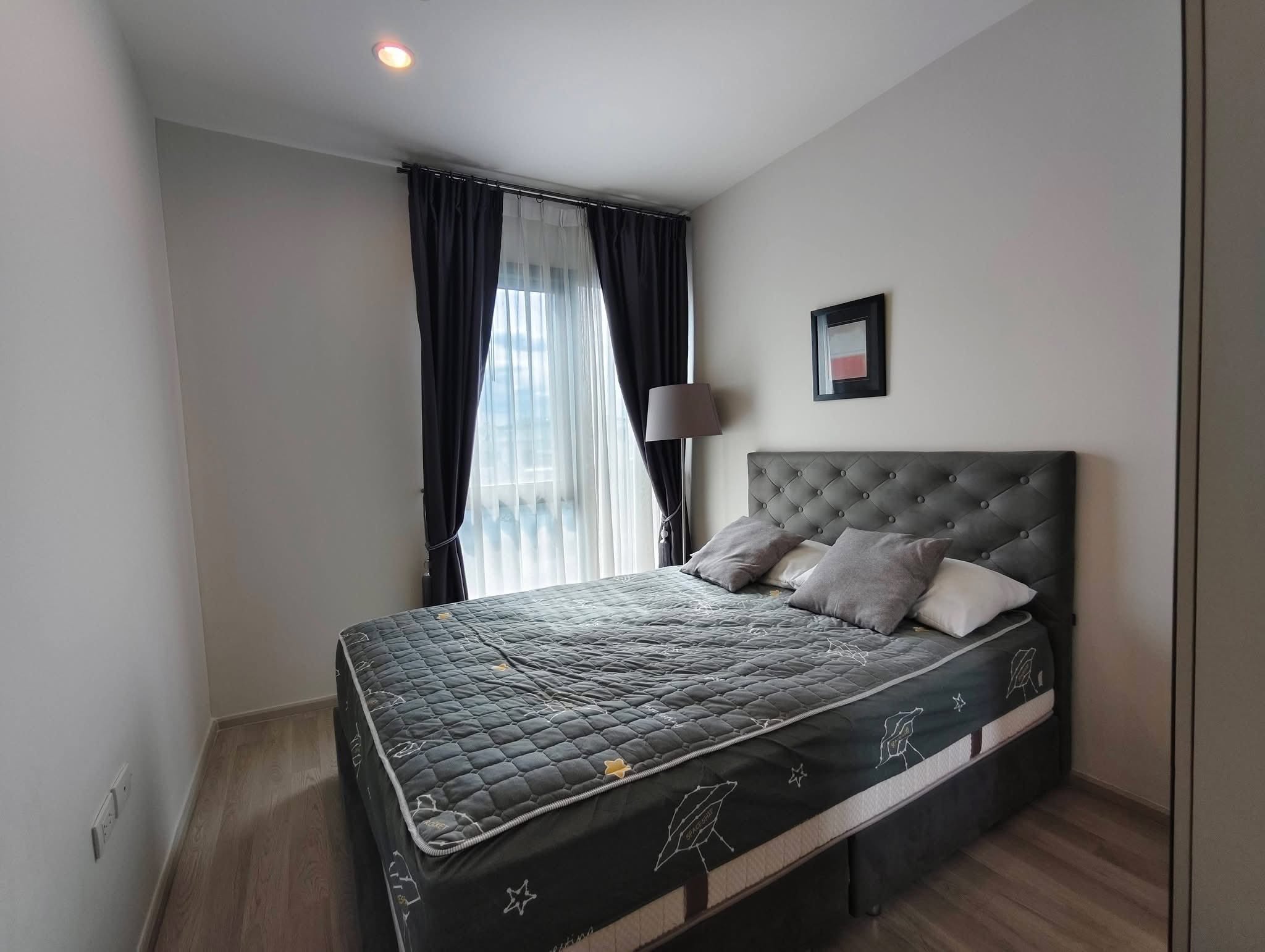 Condo Centric Huai Khwang Station