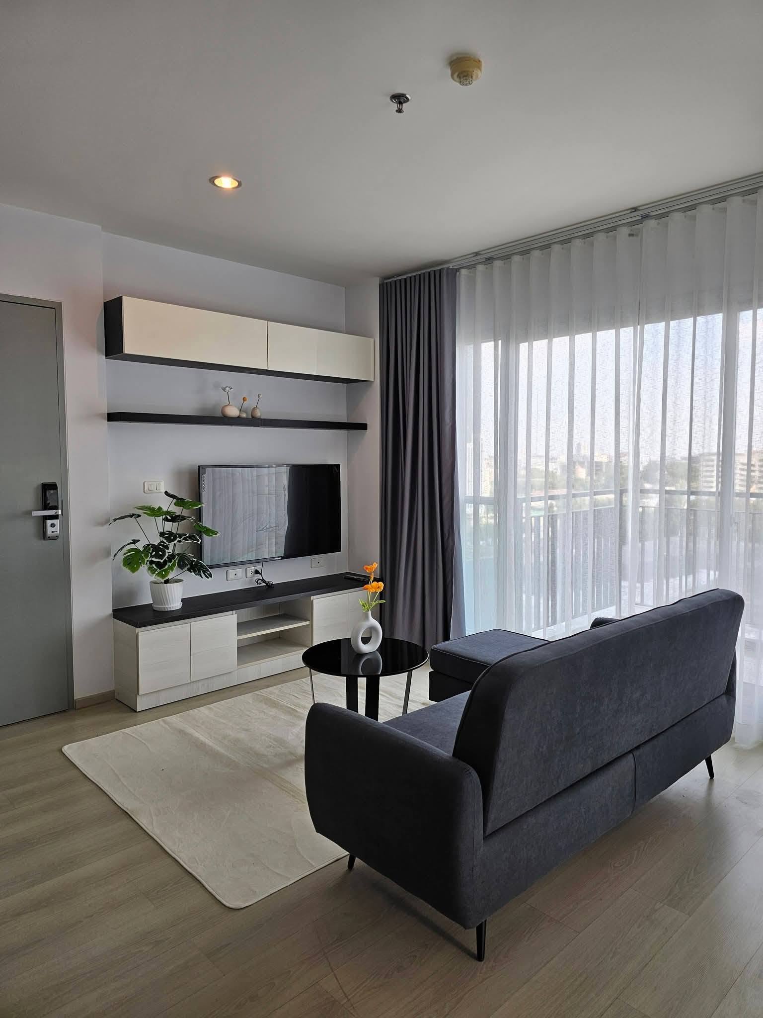 Condo Life Ratchadapisek