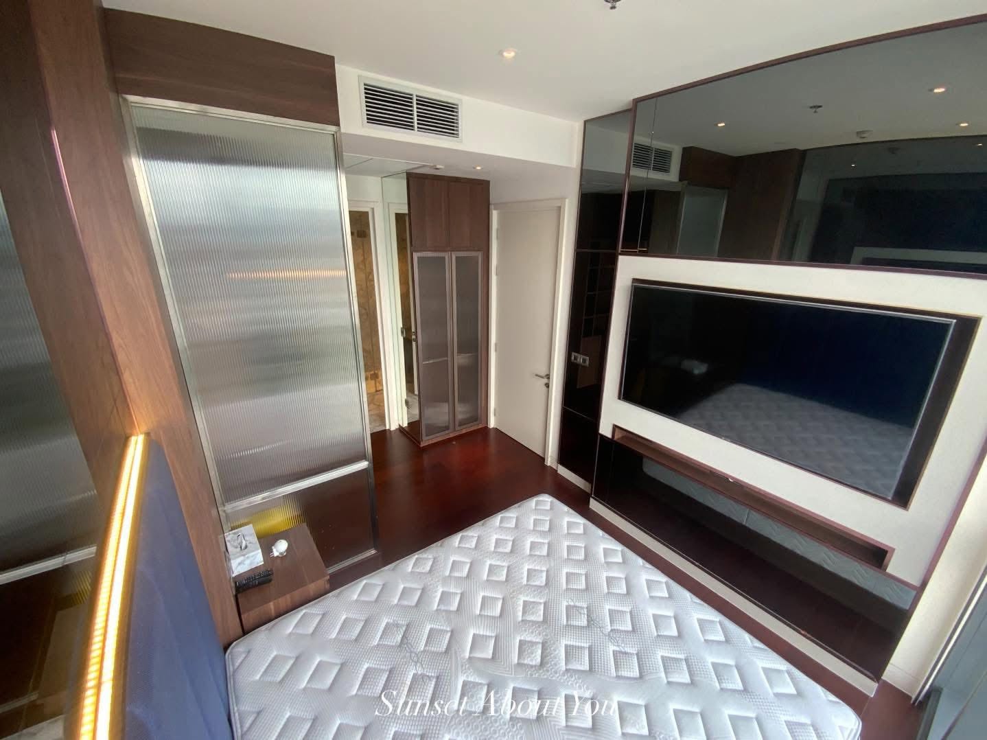 Condo Khun by yoo