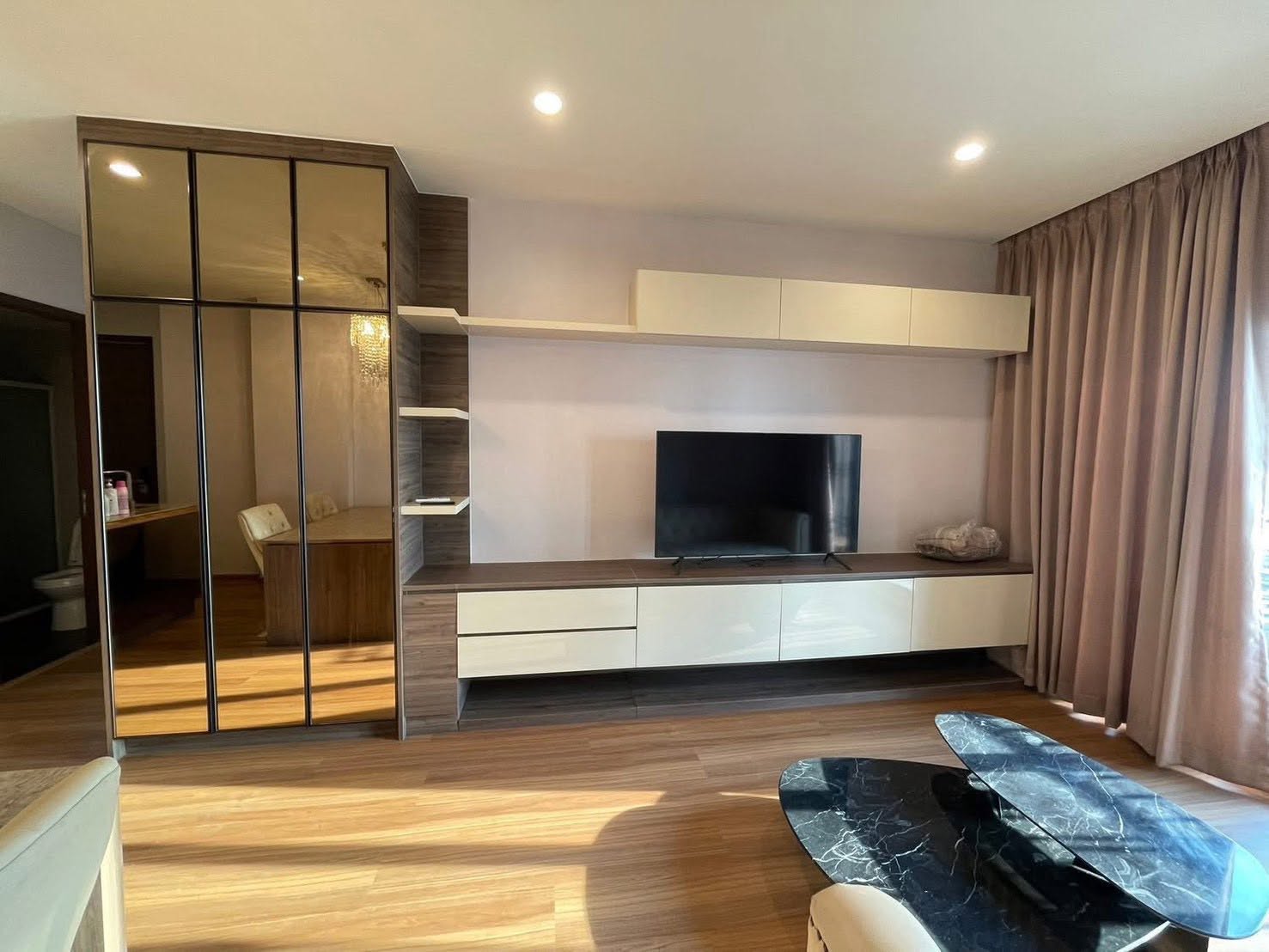 Condo Chewathai Residence Bang Pho