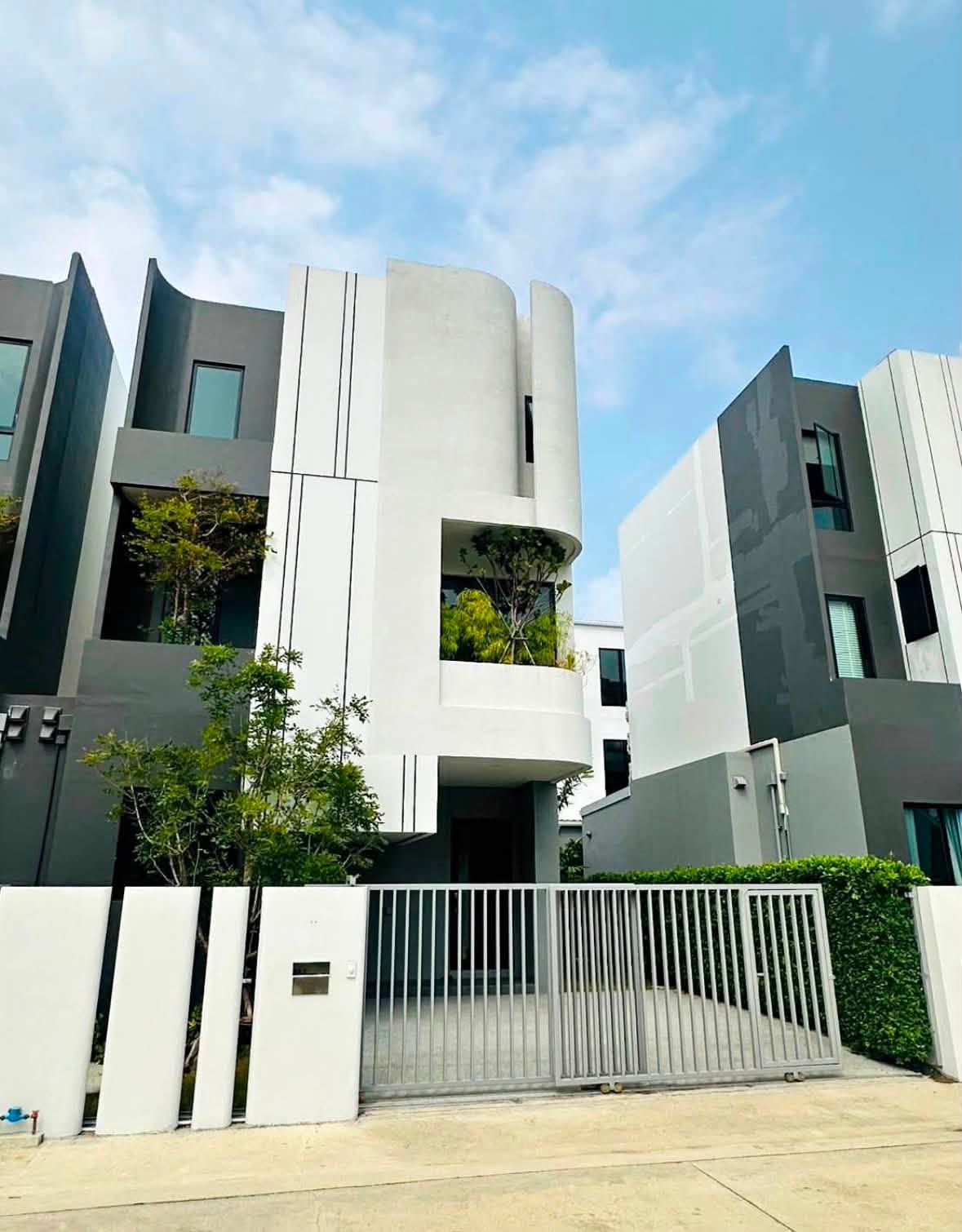 I NINE Pool Villa