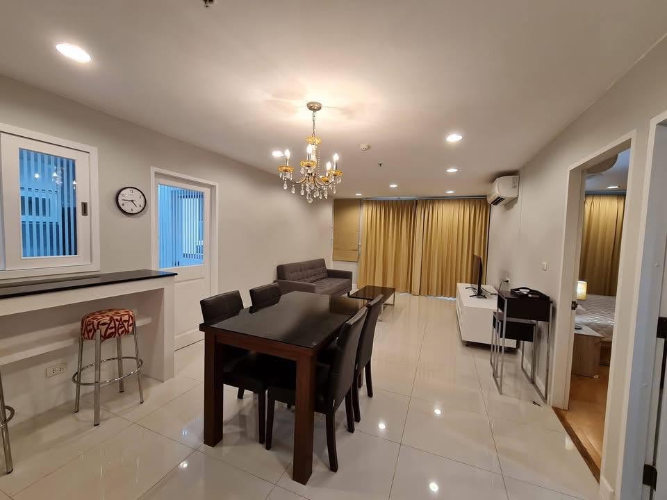 Condo Serene Place Sukhumvit 24