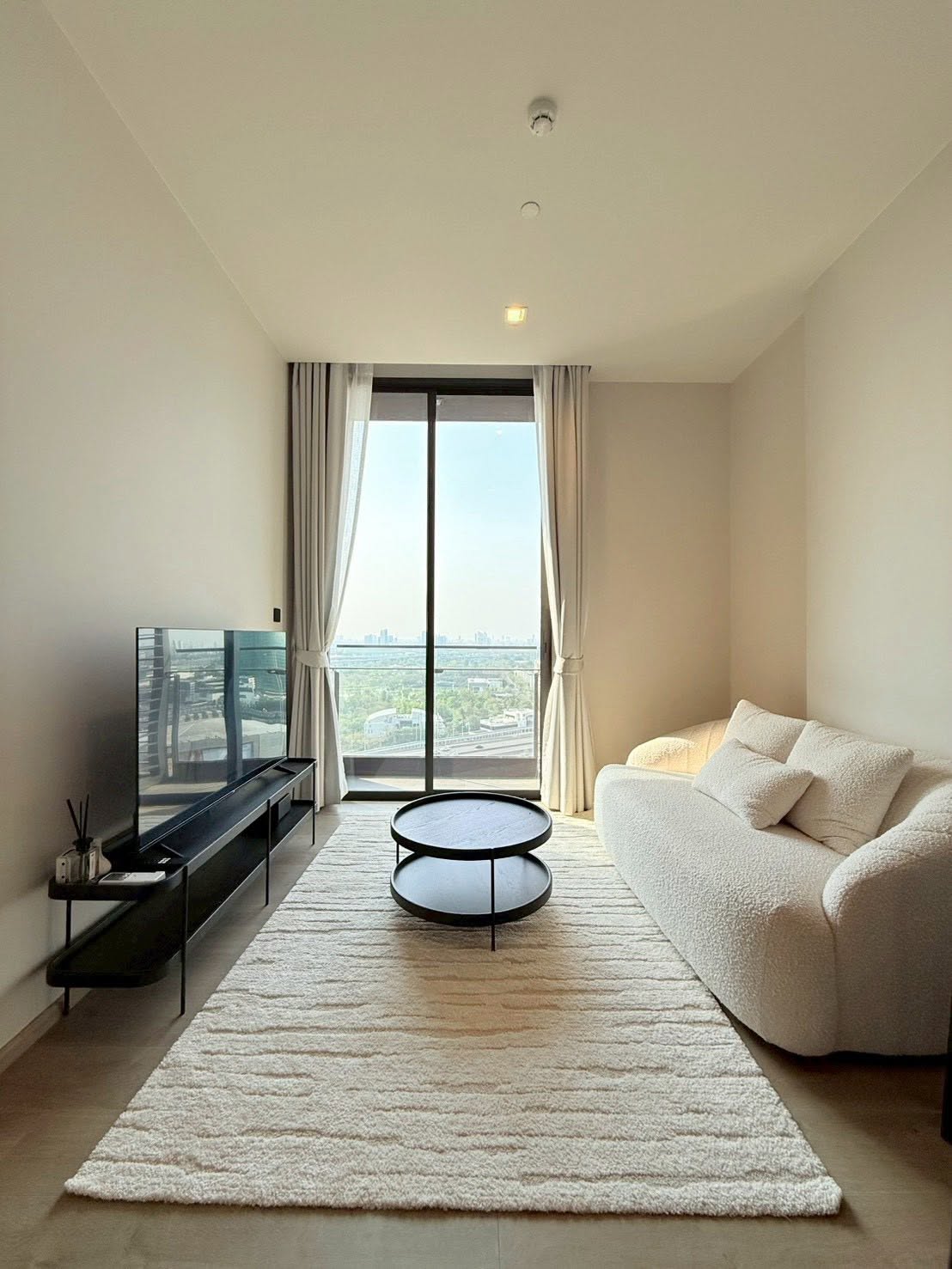 Condo The Crest Park Residences